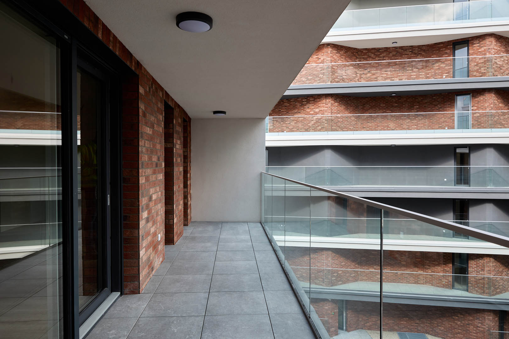 Reference Referencia 9